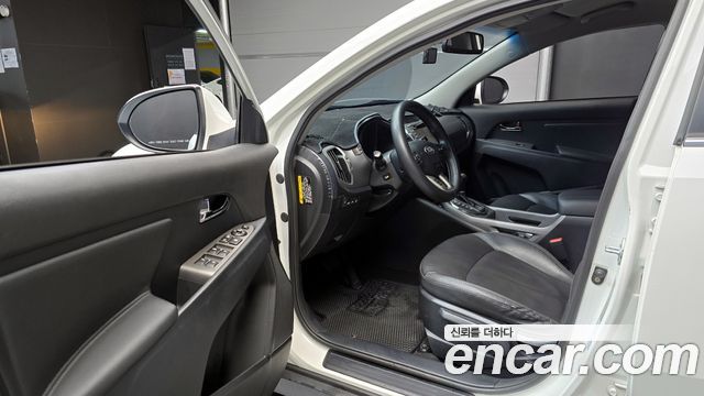 Kia Sportage 2016 — photo 11