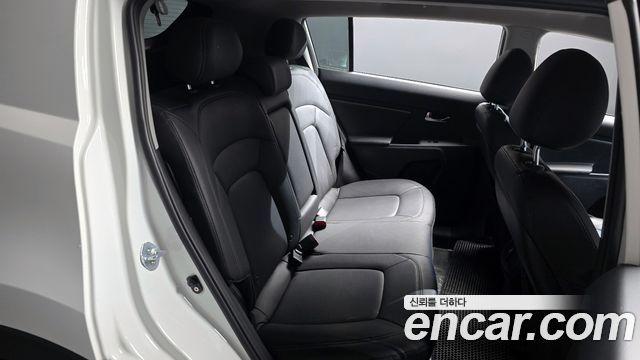 Kia Sportage 2016 — photo 12