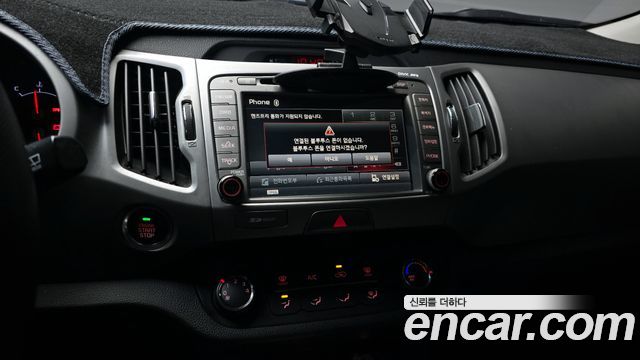 Kia Sportage 2016 — photo 16