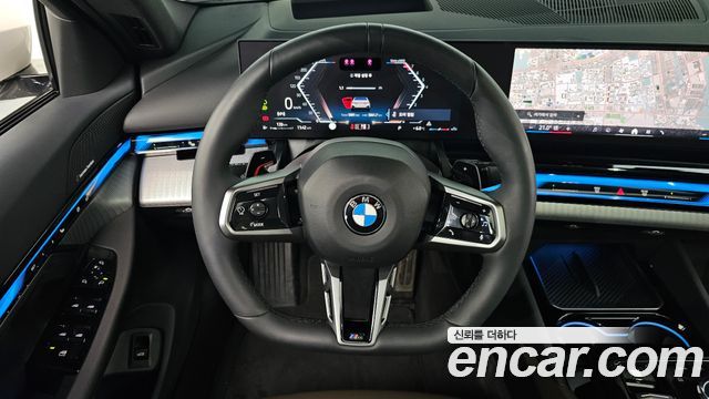 BMW 5-Series 2025 — photo 13