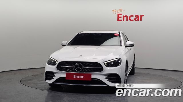 Mercedes-Benz E-Class 2022 — photo 3