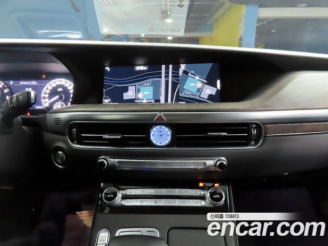 Genesis G90 2020 — photo 12