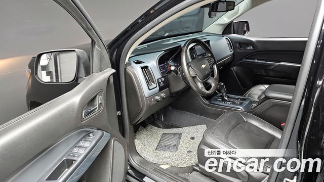 Chevrolet Korea Colorado 2021 — photo 12