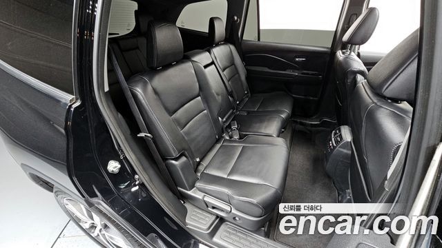 Honda Pilot 2017 — photo 11