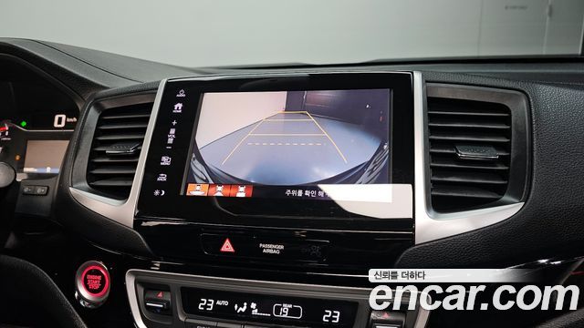 Honda Pilot 2017 — photo 16