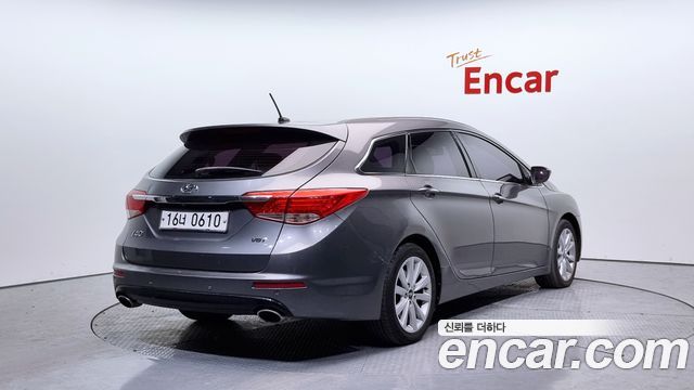 Hyundai i40 2012 — photo 2