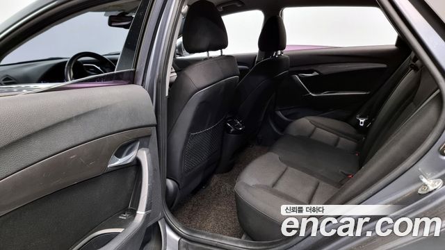 Hyundai i40 2012 — photo 12