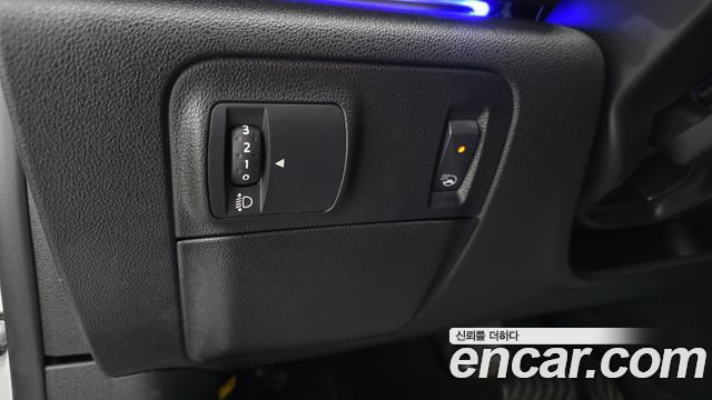 Renault Korea SM6 2017 — photo 17