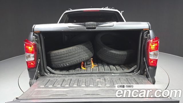 KG Mobility Rexton 2019 — photo 20