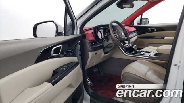 Kia Canival 2021 — photo 10