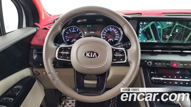 Kia Canival 2021 — photo 13