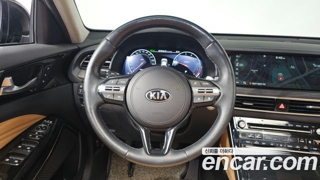 Kia K7 2021 — photo 13