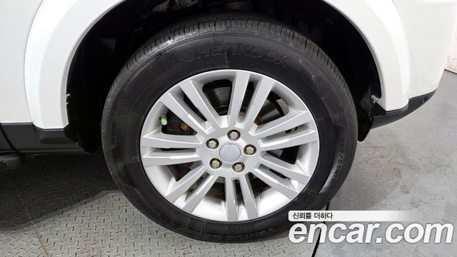 Land Rover Discovery 2016 — photo 5