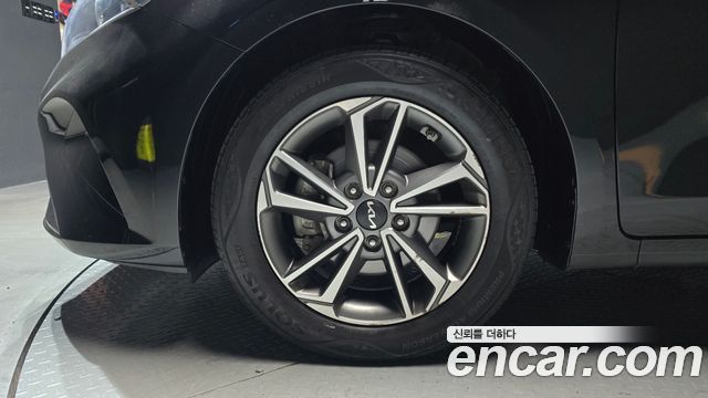 Kia K3 2022 — photo 5