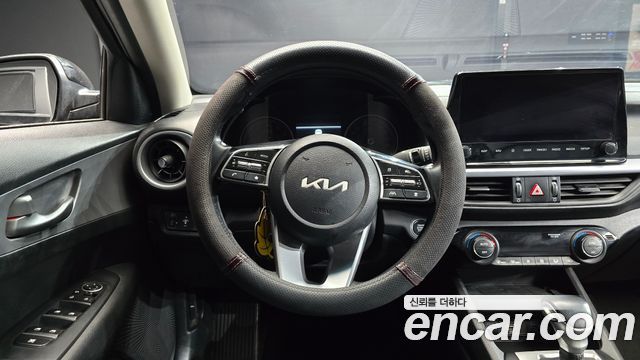 Kia K3 2022 — photo 14