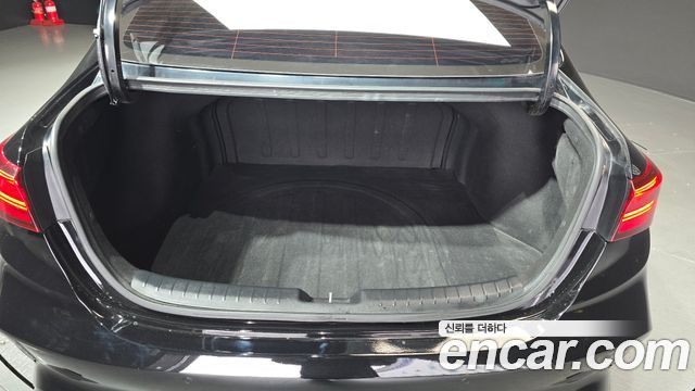 Kia K3 2022 — photo 20