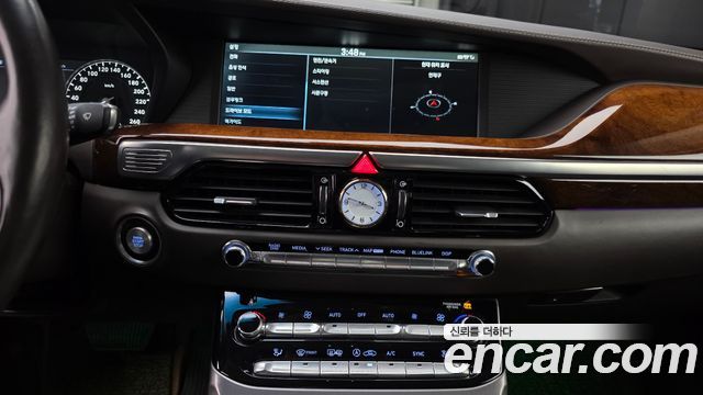 Genesis EQ900 2017 — photo 14