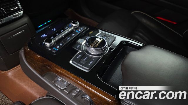 Genesis EQ900 2017 — photo 18