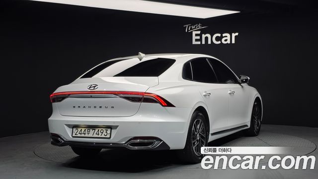Hyundai Grandeur 2022 — photo 2
