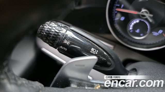 Hyundai Grandeur 2022 — photo 17