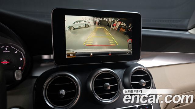 Mercedes-Benz GLC-Class 2018 — photo 15