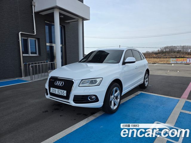 Audi Q5 2015 — photo 1