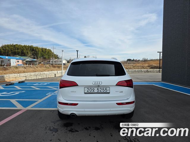 Audi Q5 2015 — photo 7