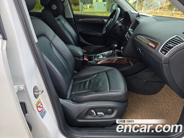 Audi Q5 2015 — photo 14