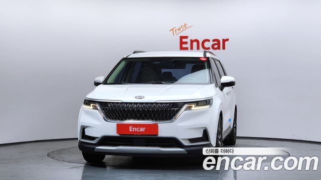 Kia Canival 2021 — photo 3