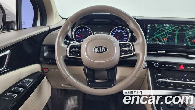 Kia Canival 2021 — photo 13