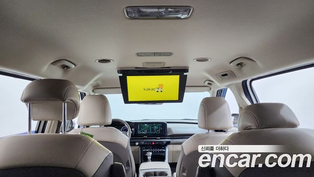 Kia Canival 2021 — photo 18