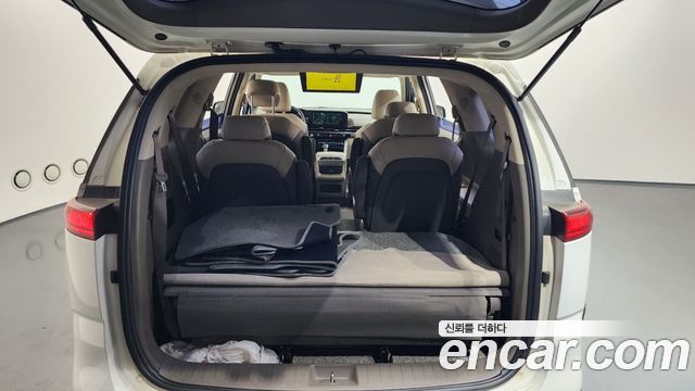 Kia Canival 2021 — photo 20