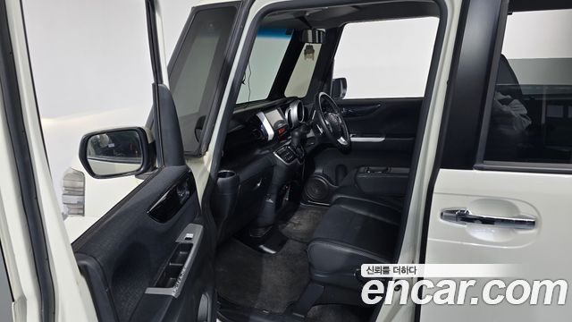 Honda N-BOX 2016 — photo 11
