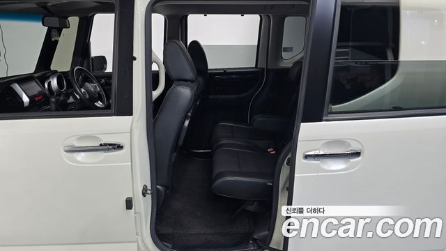 Honda N-BOX 2016 — photo 12
