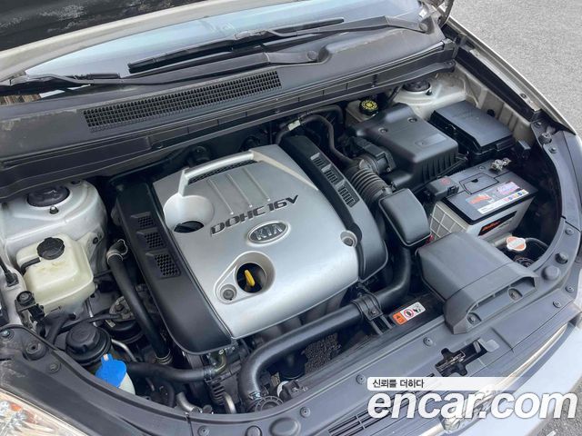 Kia Carens 2007 — photo 8