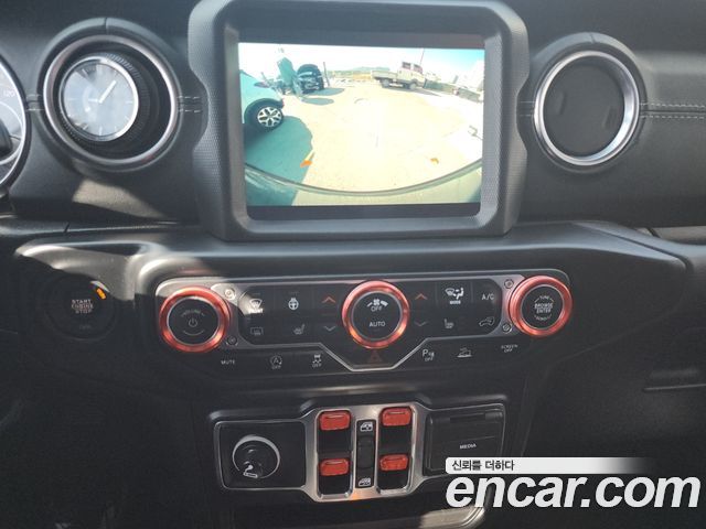 Jeep Wrangler 2021 — photo 5