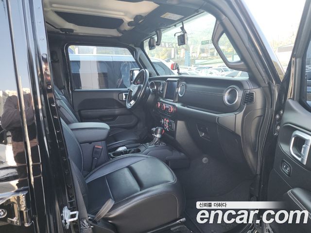 Jeep Wrangler 2021 — photo 7