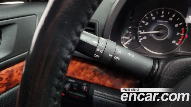 Subaru Legacy 2011 — photo 14