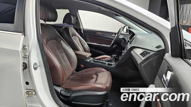 Hyundai Sonata 2017 — photo 10