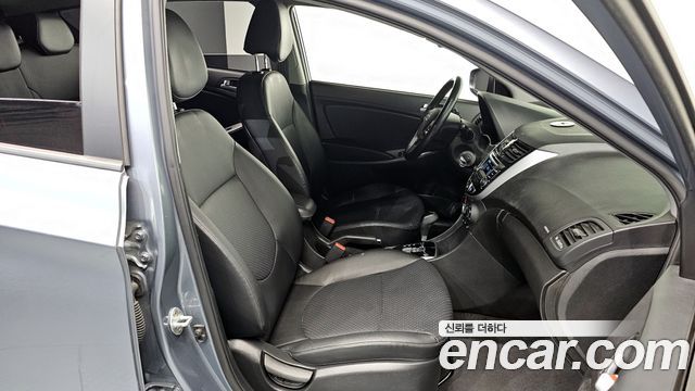 Hyundai Accent 2019 — photo 11