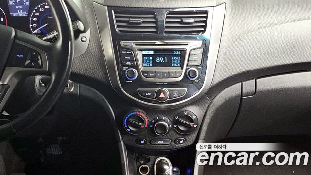 Hyundai Accent 2019 — photo 14