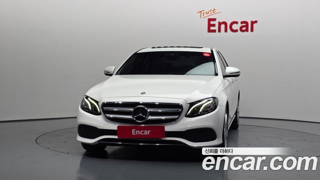 Mercedes-Benz E-Class 2018 — photo 3