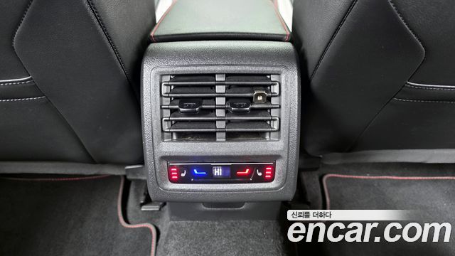 Volkswagen Golf 2022 — photo 18