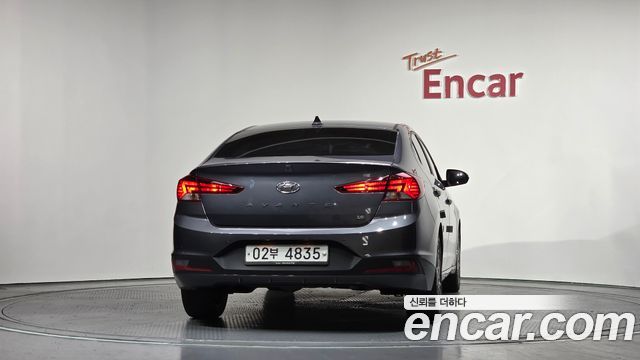 Hyundai AVANTE 2019 — photo 4