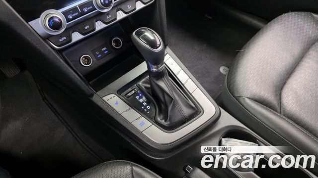 Hyundai AVANTE 2019 — photo 9