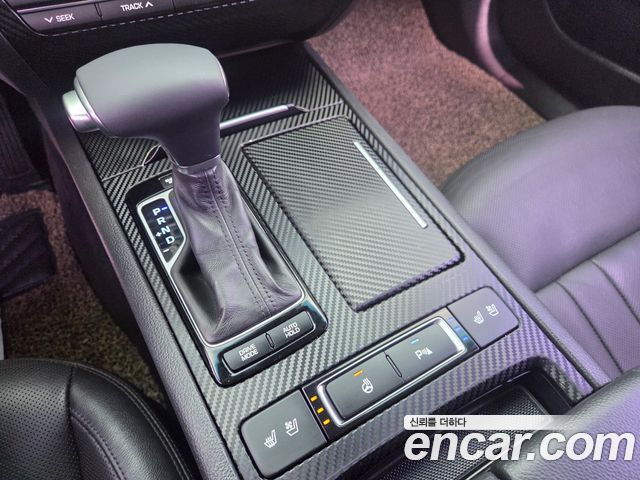 Hyundai Genesis 2016 — photo 9