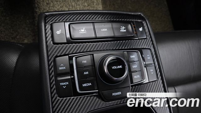Hyundai Genesis 2016 — photo 18