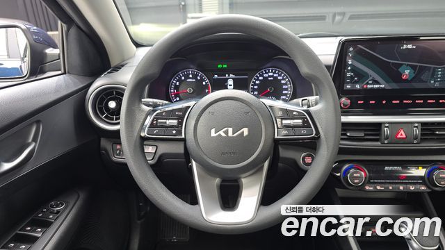 Kia K3 2022 — photo 13