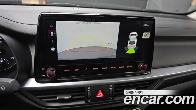 Kia K3 2022 — photo 19