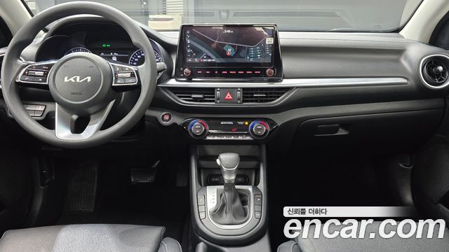 Kia K3 2022 — photo 20